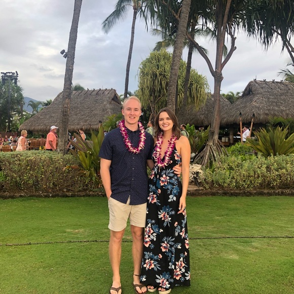 Meet your Posher, Bethany - Picture 2 of 2